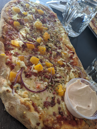 Comentarii opinii despre Hevi's Pizza & Bar