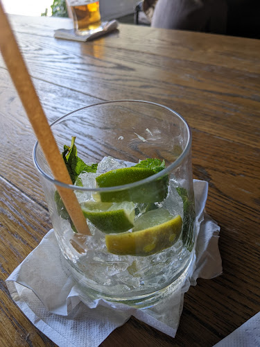 Opinii despre Bar Edison în Turku - Ravintola-ala