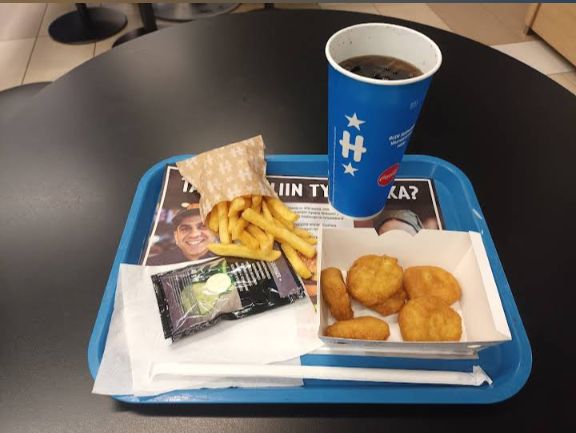 Opinii despre Hesburger Puuvilla în Pori - Ravintola-ala