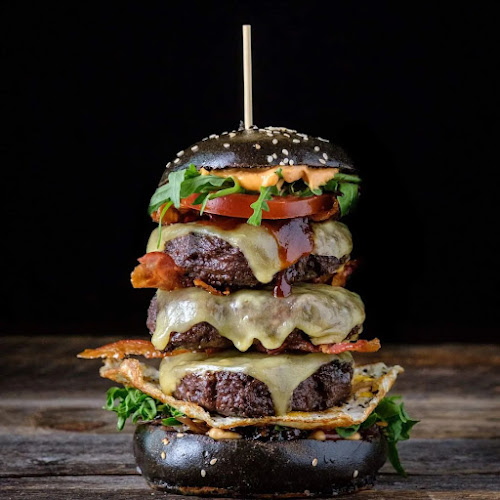 Comentarii opinii despre Red Onion X Deluxe Burger & Pizza - Myyrmanni