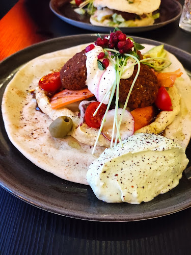 Comentarii opinii despre Zeytuun Tuomiokirkonkatu