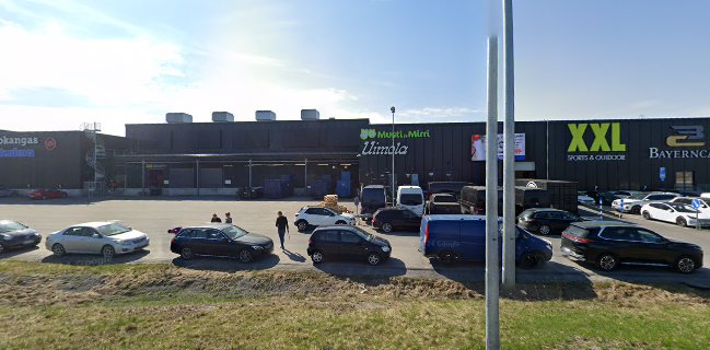 Ilmajoen Makkaramestarit tehtaanmyymälä