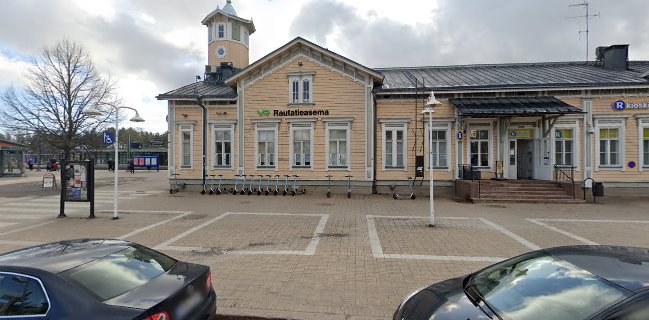 Keravan aseman lounas-kahvila