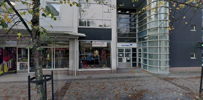 Opinii despre Kulmakonditoria Tikkuri în Vantaa - Ravintola-ala