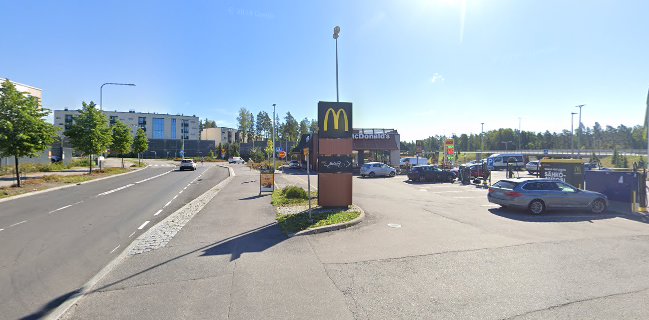Opinii despre McDonald's Helsinki Kivikko în Helsinki - Ravintola-ala