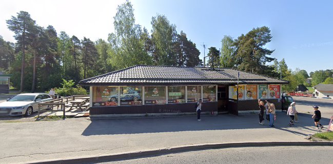 Opinii despre Keisari kebab & pizzeria în Turku - Ravintola-ala