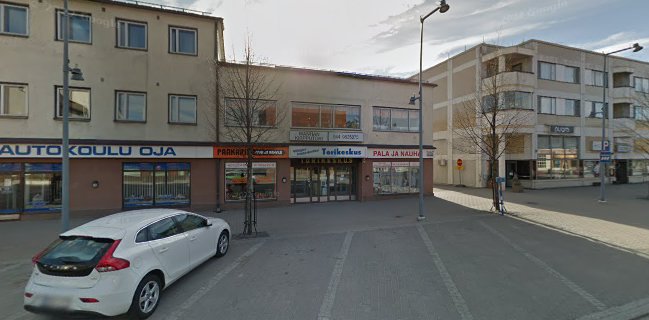 Paakarin Puoti ja Kahvila avoin yhtiö