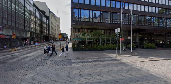 Ravintola Marski: Kuusi Palaa