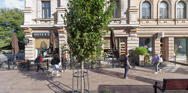 Pella’s cafe & bakery